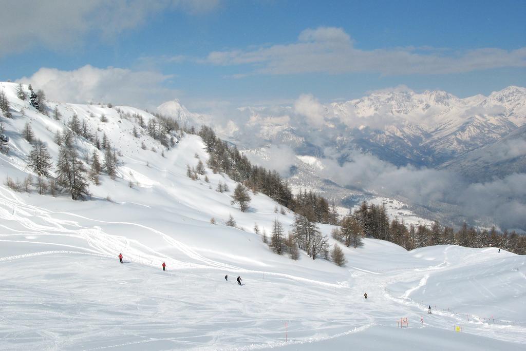 Hotel Biancaneve Sauze D'Oulx Bagian luar foto