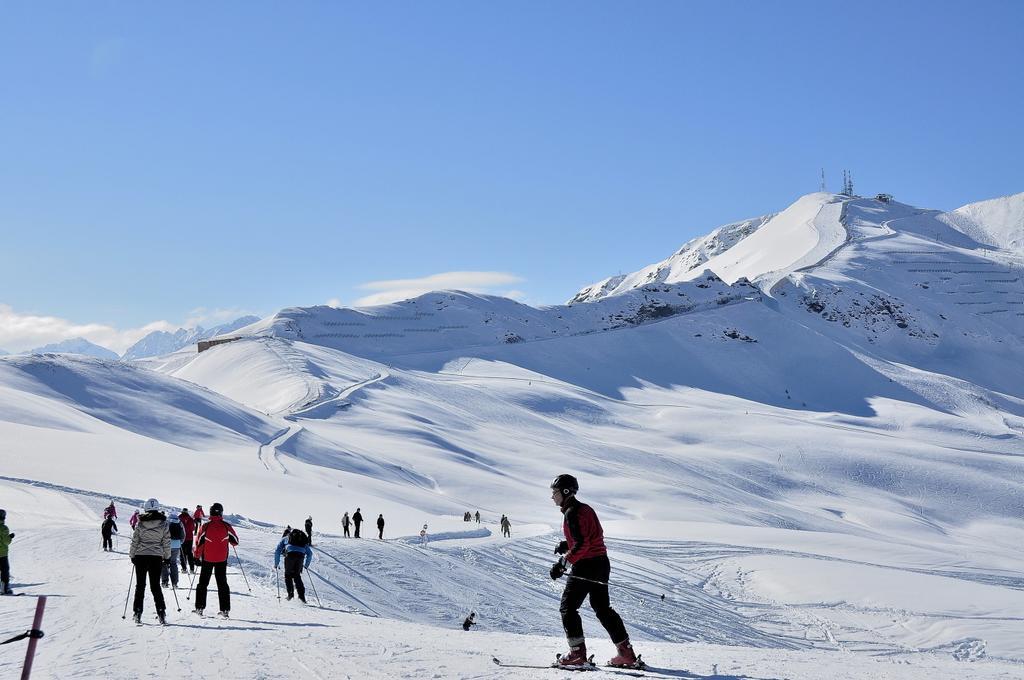 Hotel Biancaneve Sauze D'Oulx Bagian luar foto